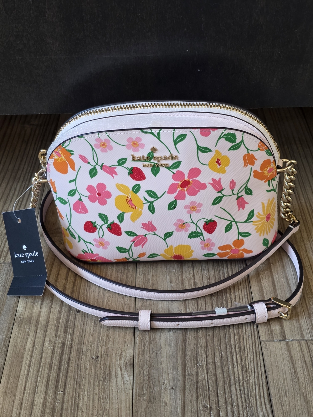 kate spade Small Dome Crossbody Strawberry Garden - Picture 1 of 9